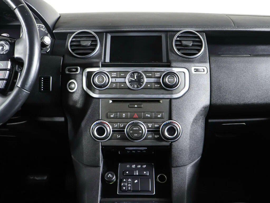 Land Rover Discovery 2016, коричневый
