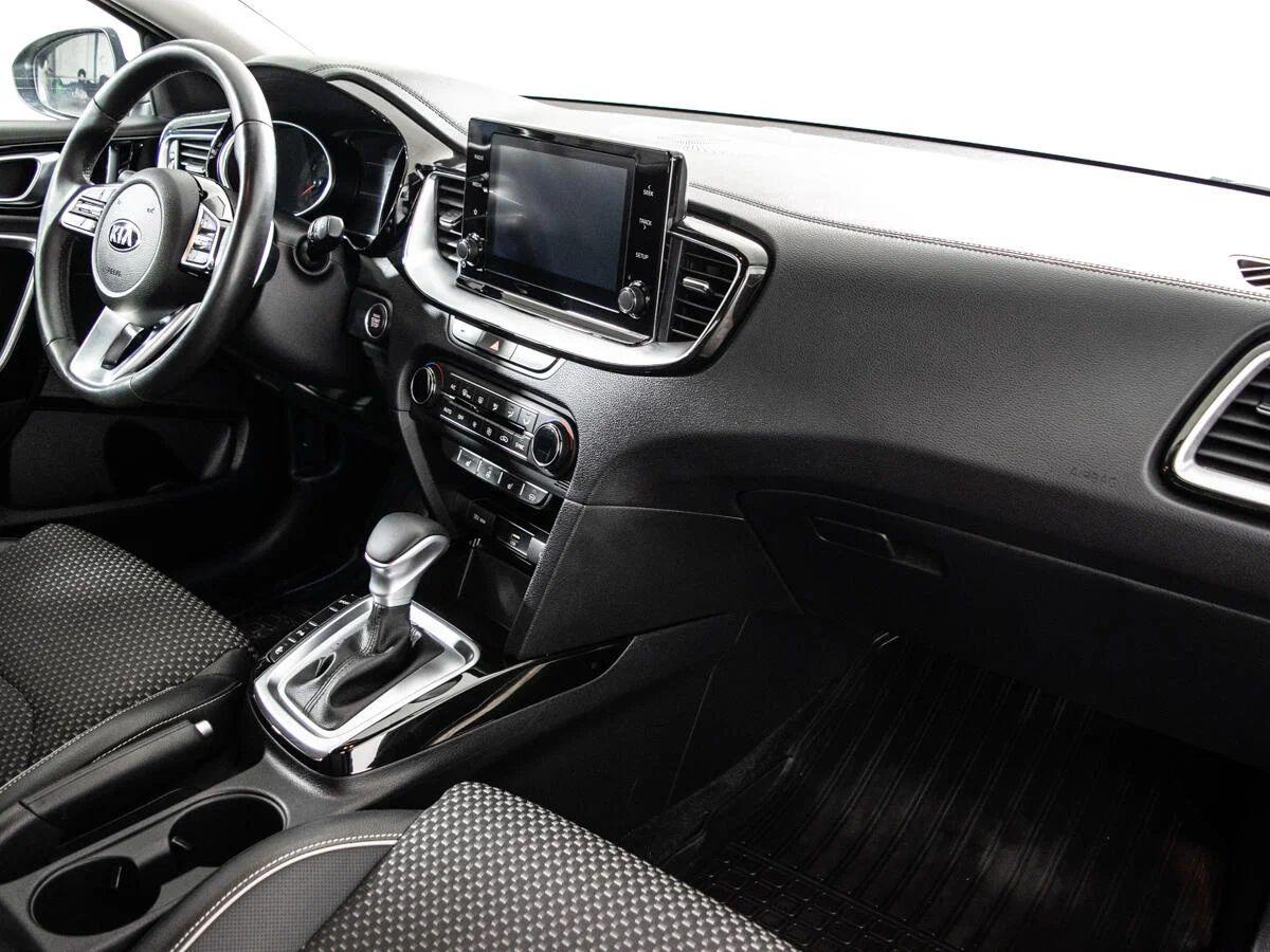 Kia XCeed 2020, белый