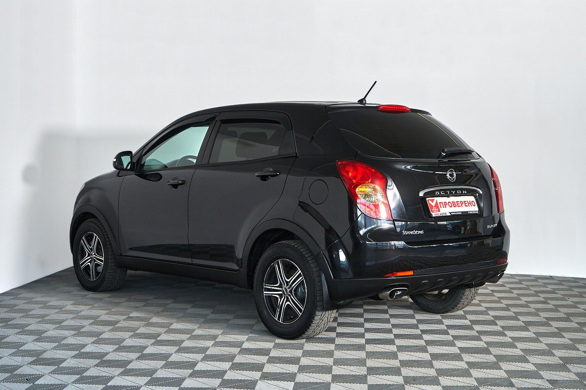 SsangYong Actyon 2011, черный