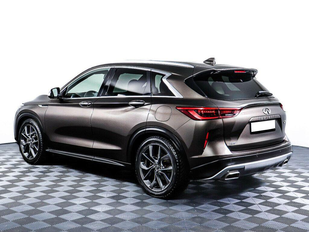 Infiniti QX50 2021, коричневый