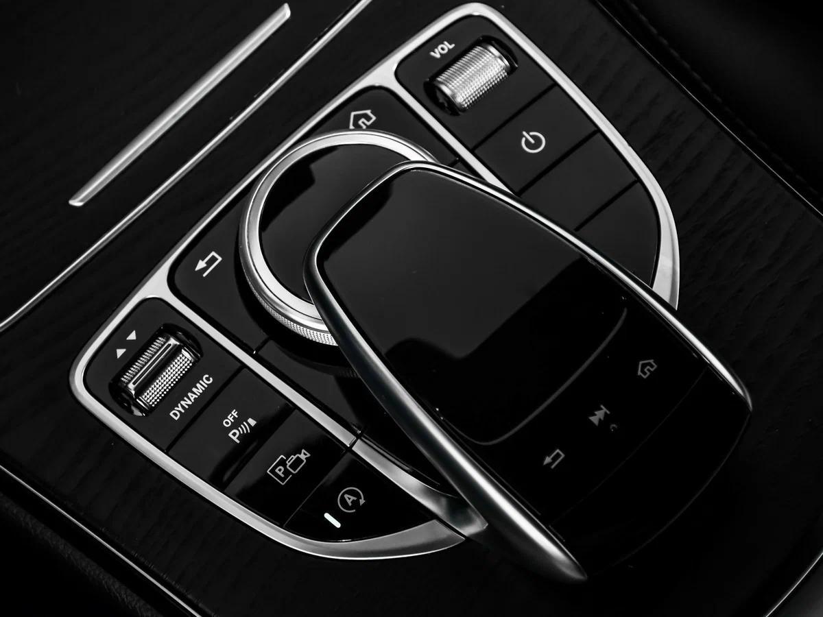 Mercedes-Benz C-Класс 2020, серый