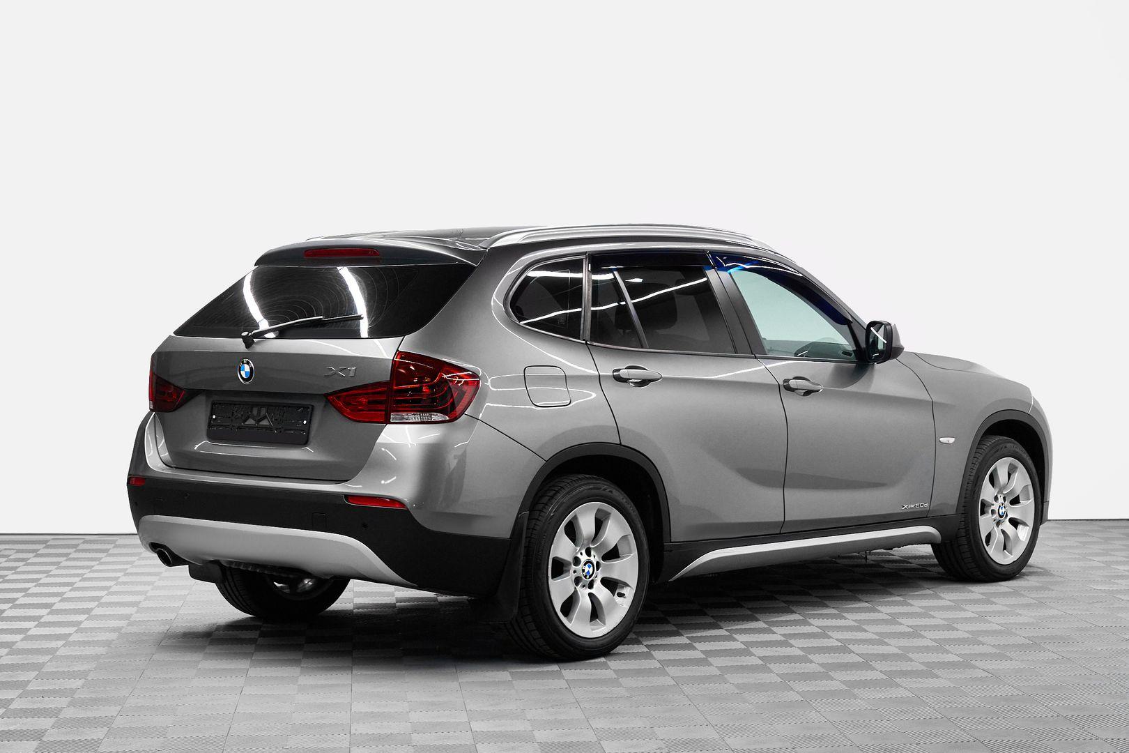 BMW X1 2010, серый