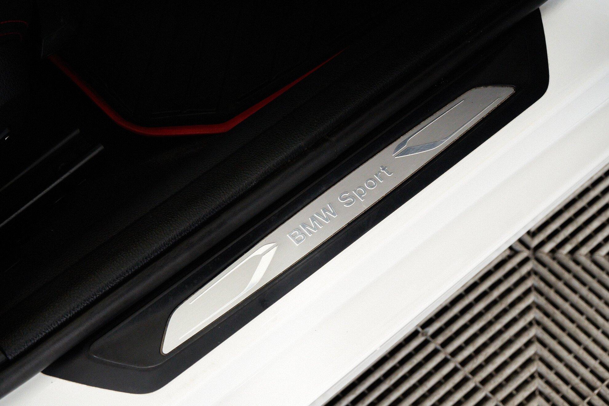 BMW 3 серии 2013, белый