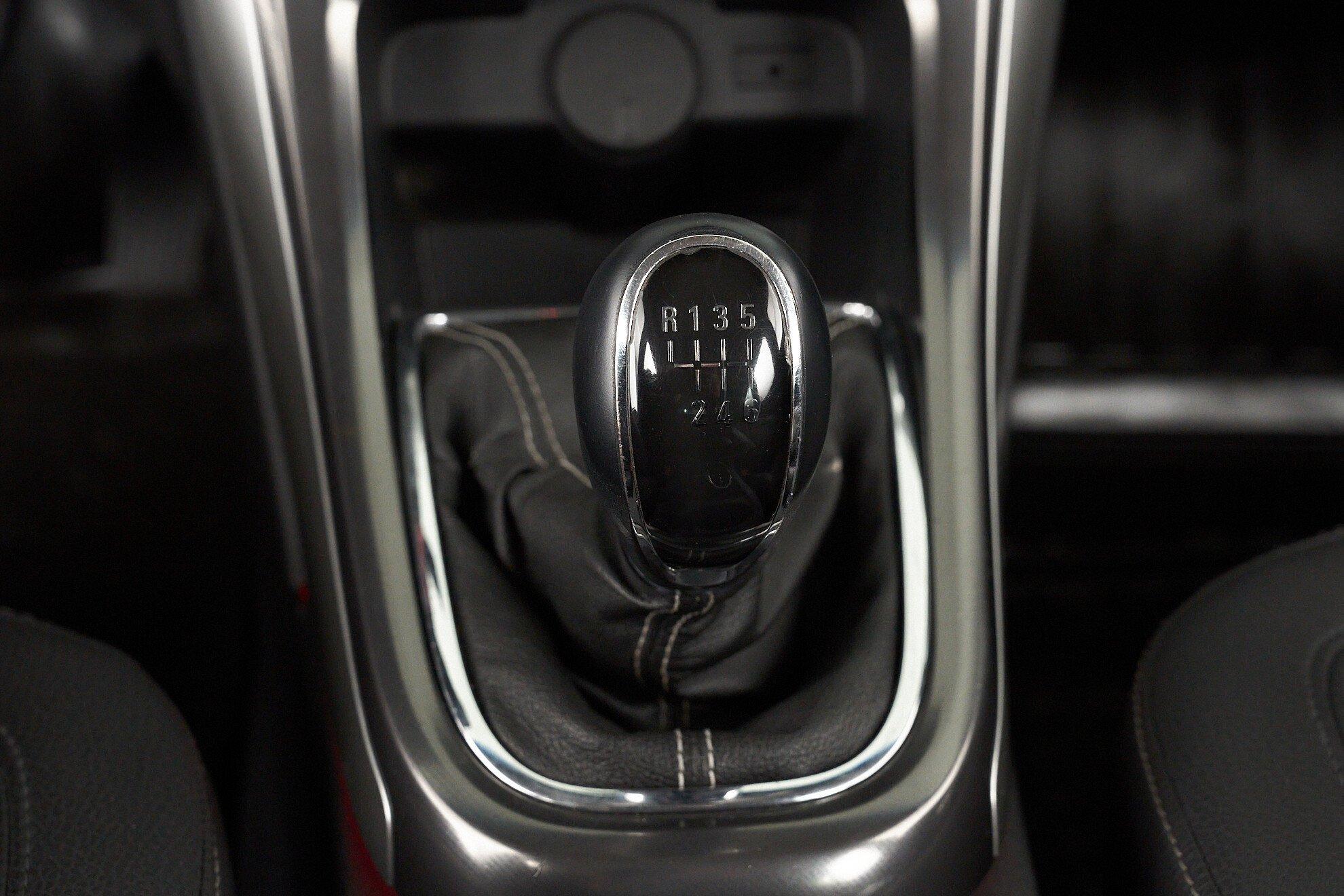 Opel Astra 2011, серый