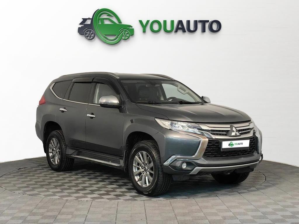 Mitsubishi Pajero Sport 2020, серый