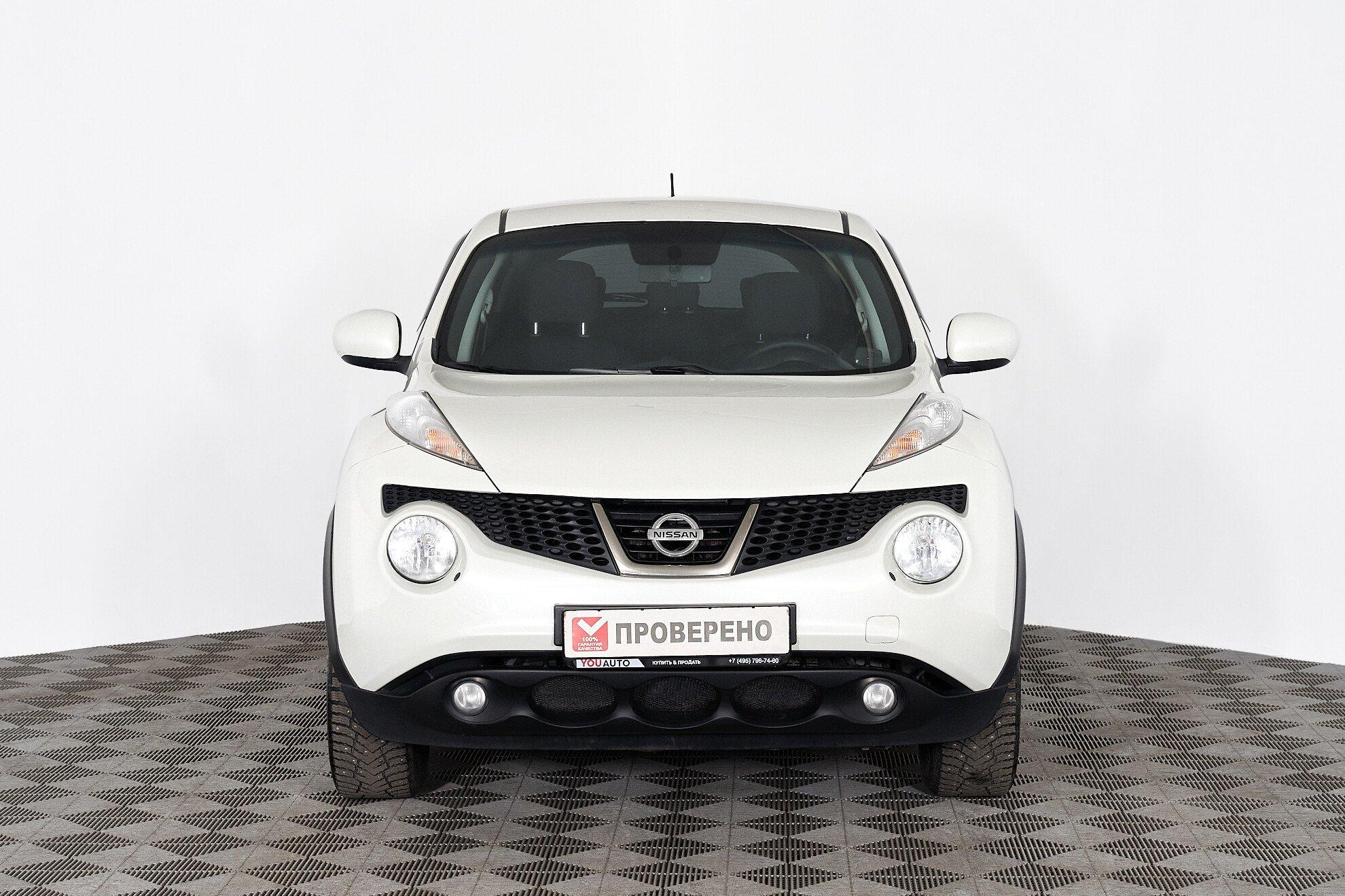 Nissan Juke 2013, белый