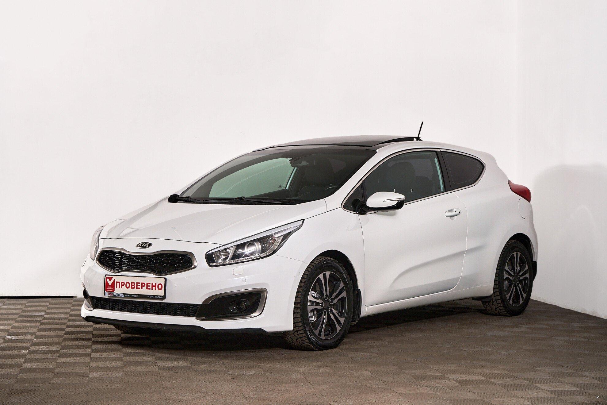 Kia Ceed 2015, белый
