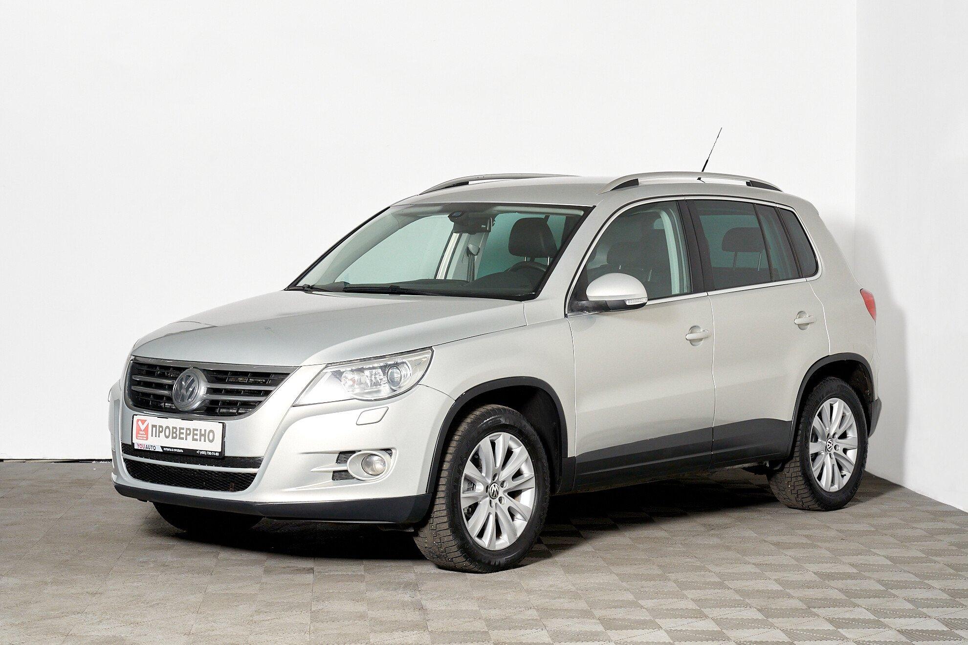 Volkswagen Tiguan 2009, серебряный