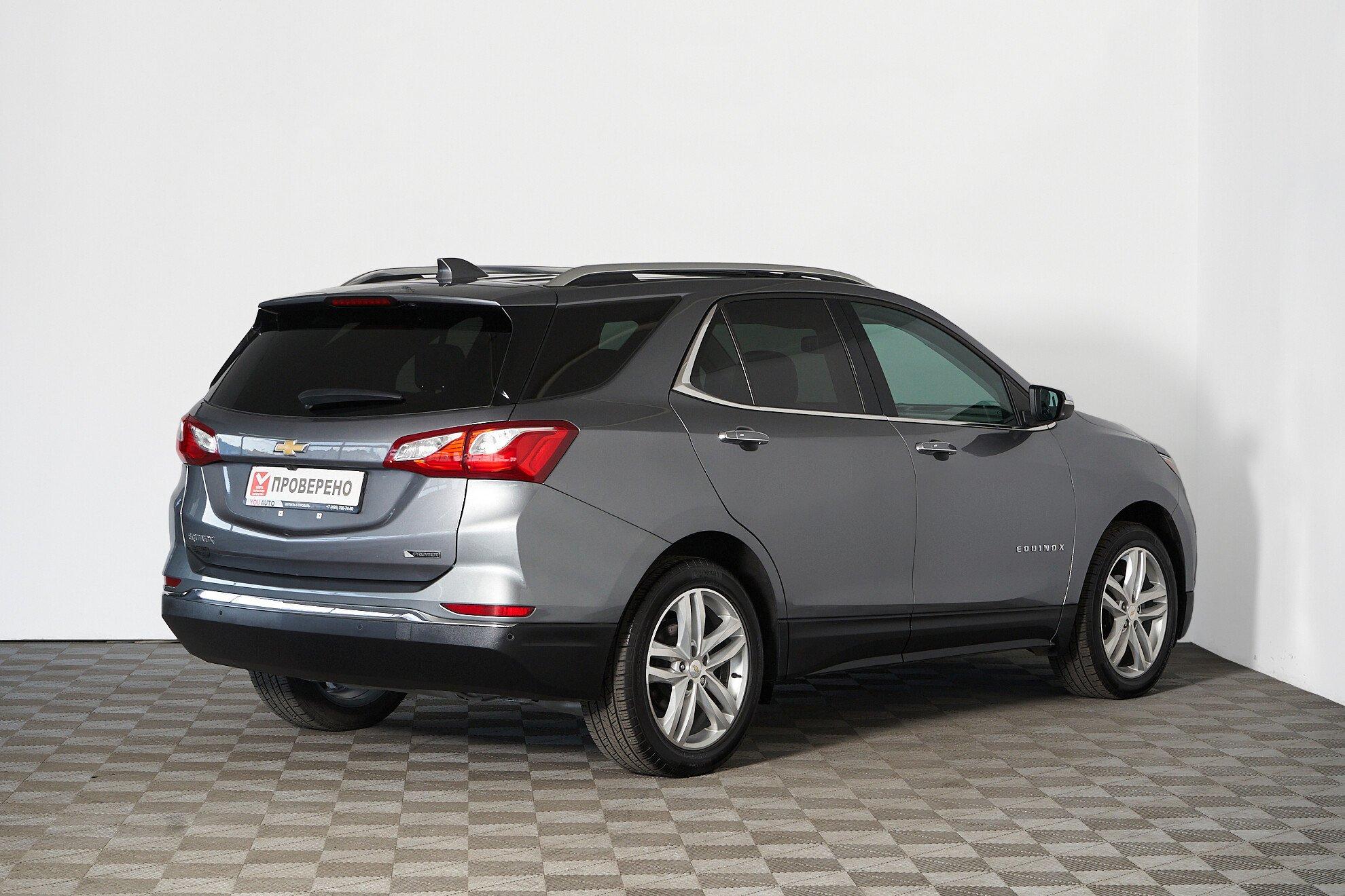 Chevrolet Equinox 2017, серый