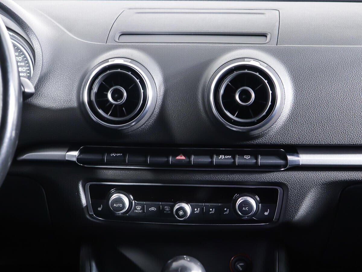 Audi A3 2013, черный