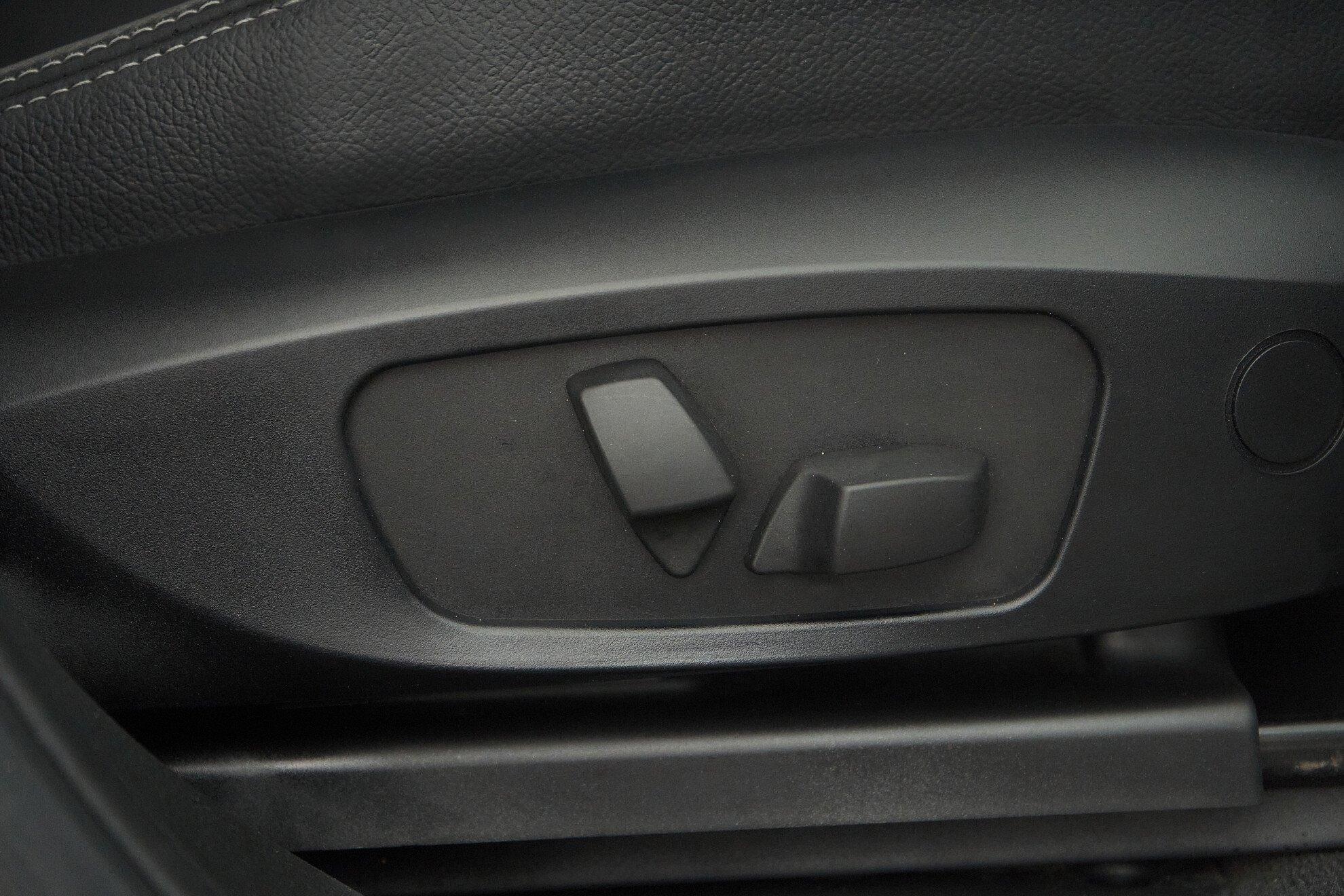 BMW X3 2012, белый