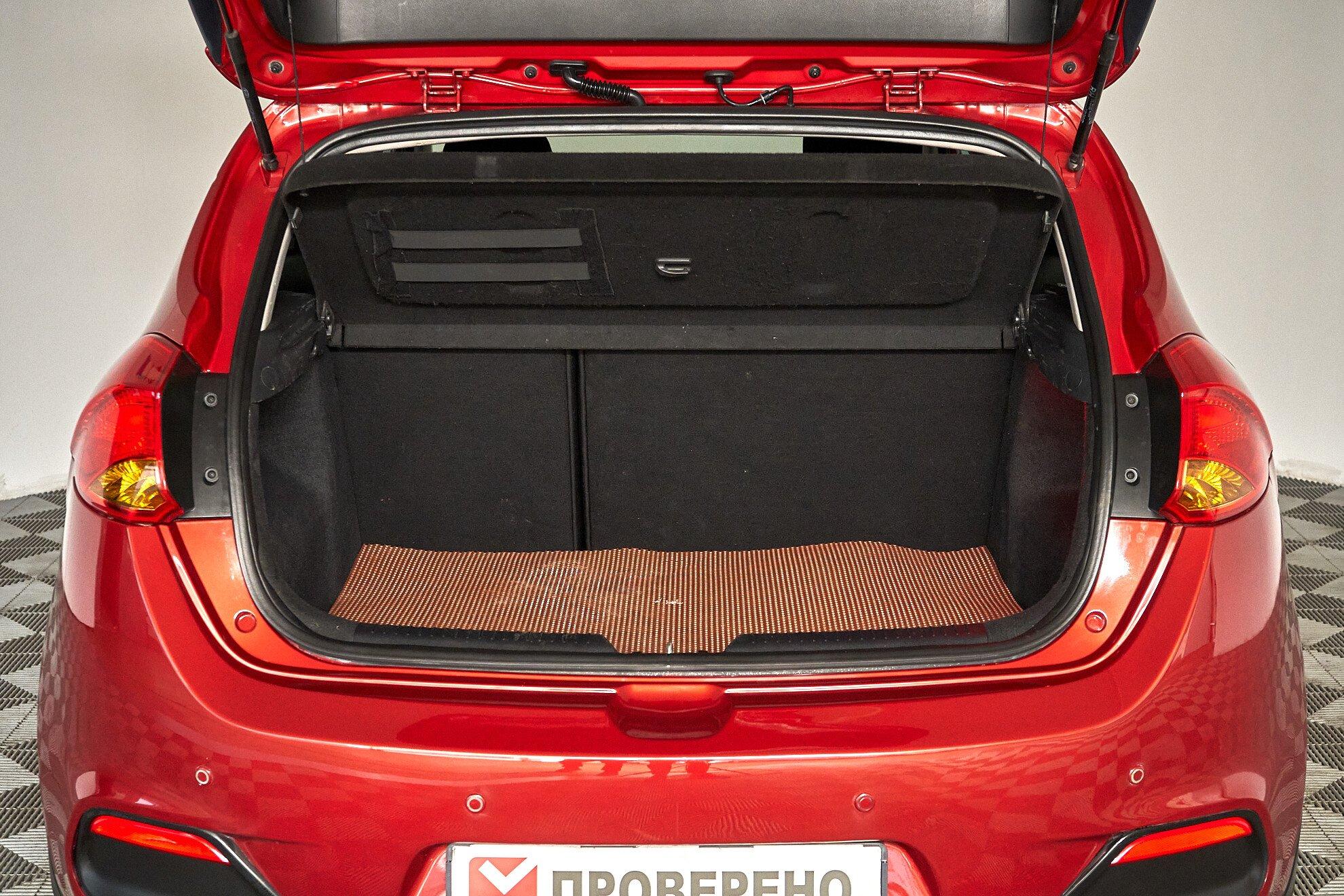 Kia Ceed 2012, красный