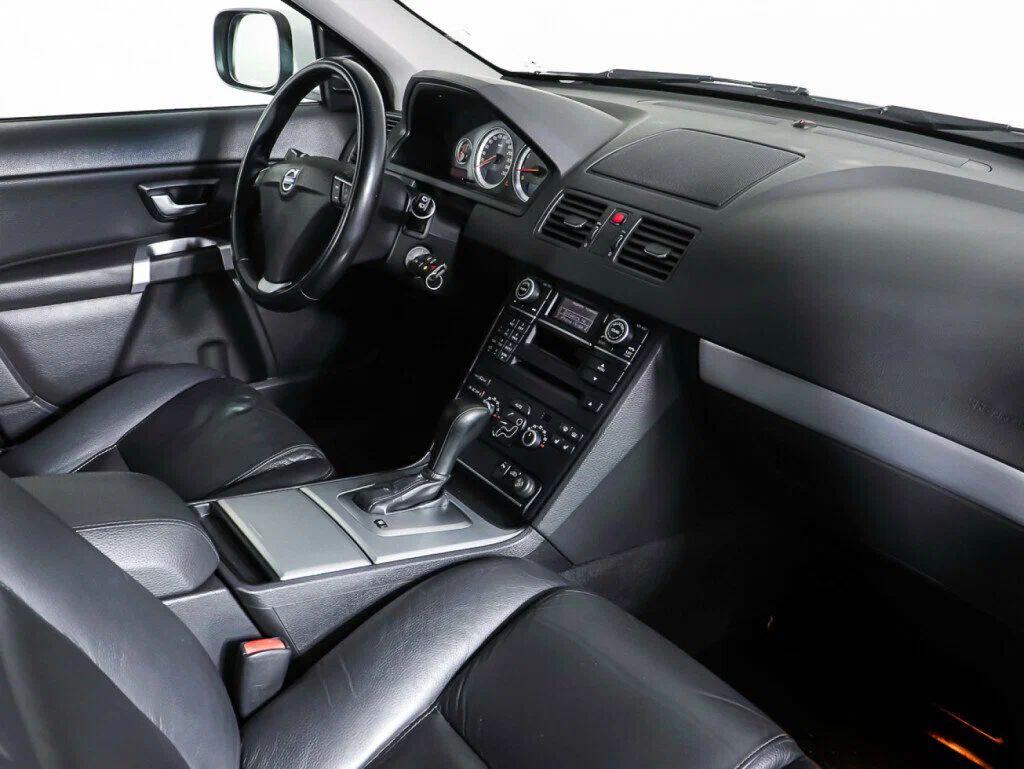 Volvo XC90 2013, белый