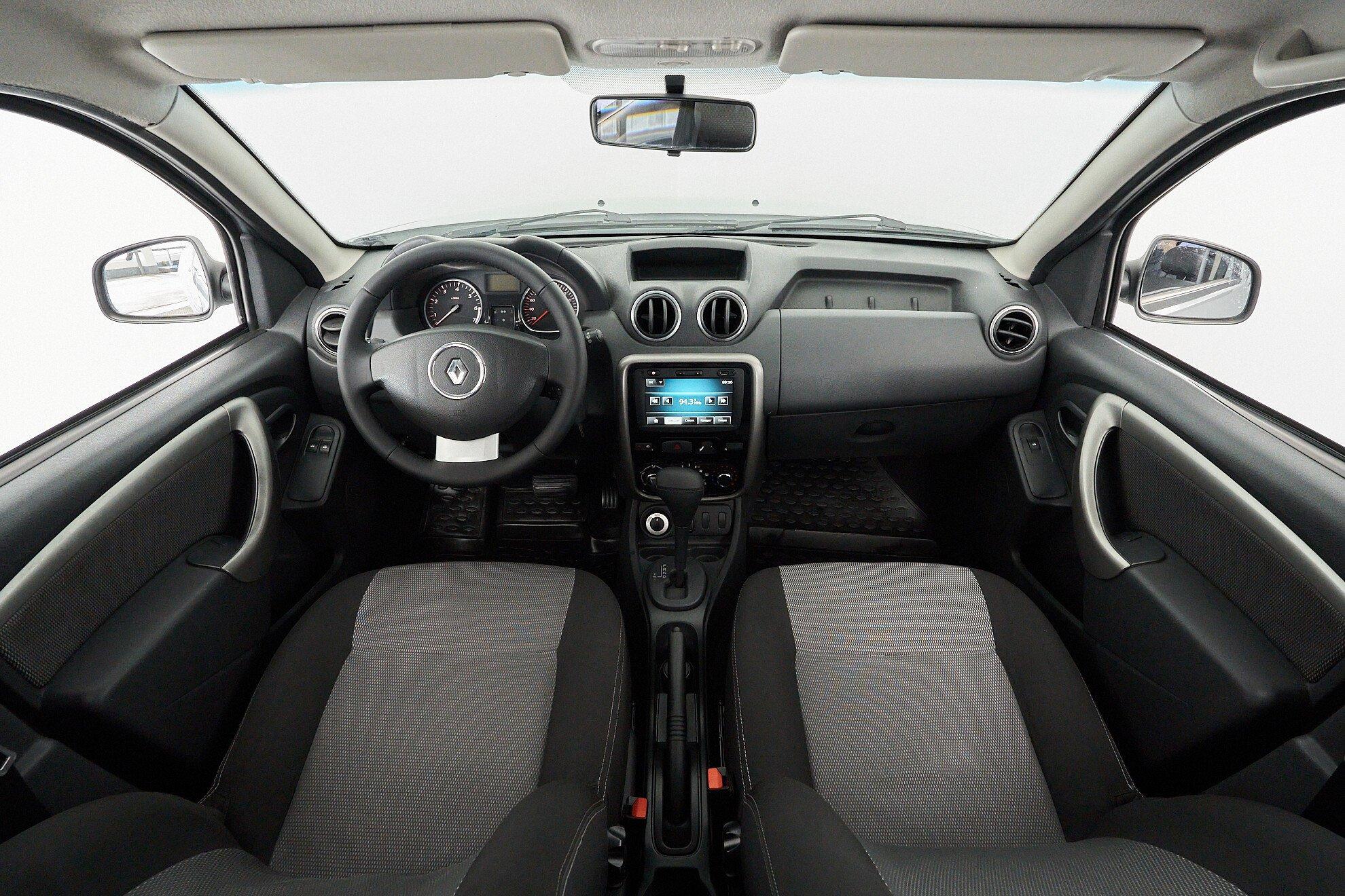 Renault Duster 2015, серый
