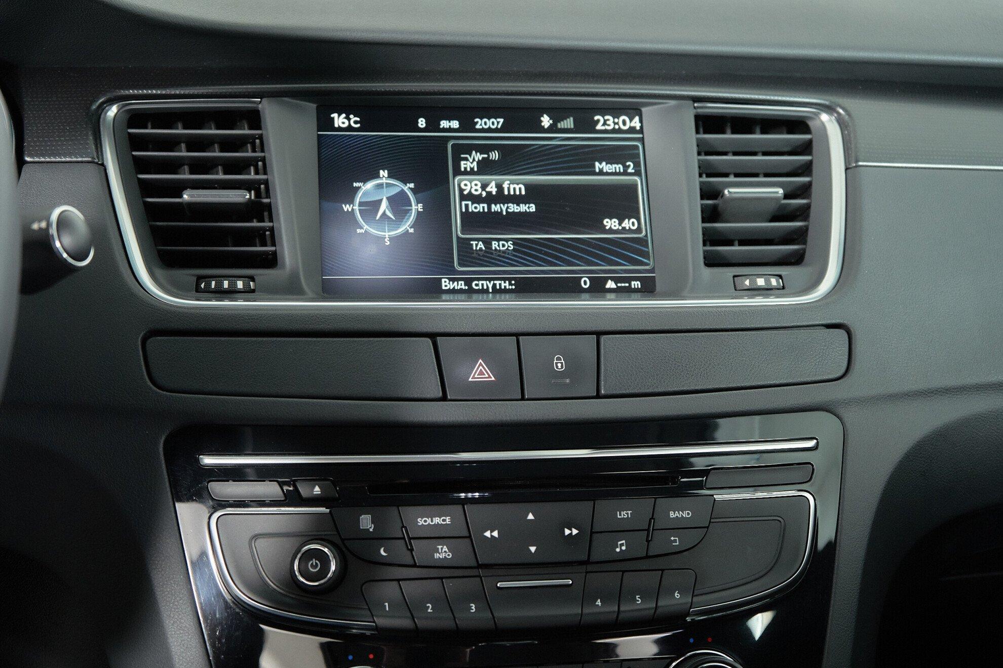 Peugeot 508 2013, белый