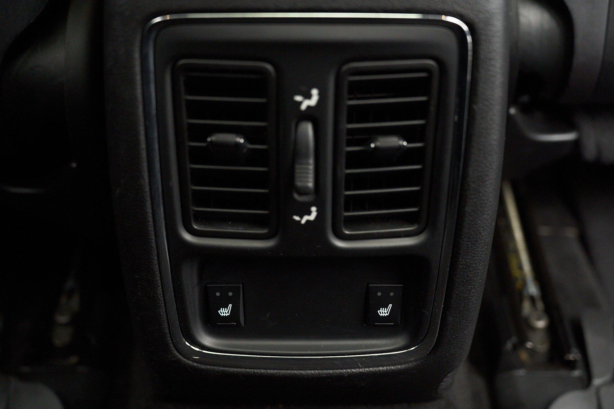 Jeep Grand Cherokee 2011, серый