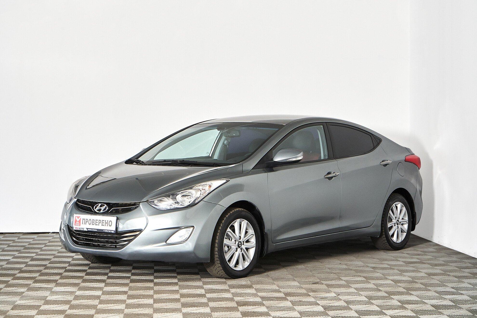 Hyundai Elantra 2012, серый