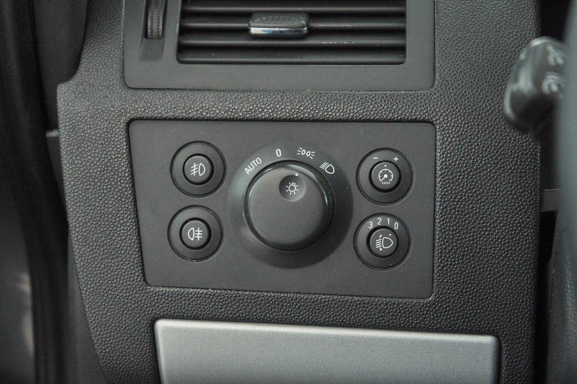 Opel Zafira 2011, серый