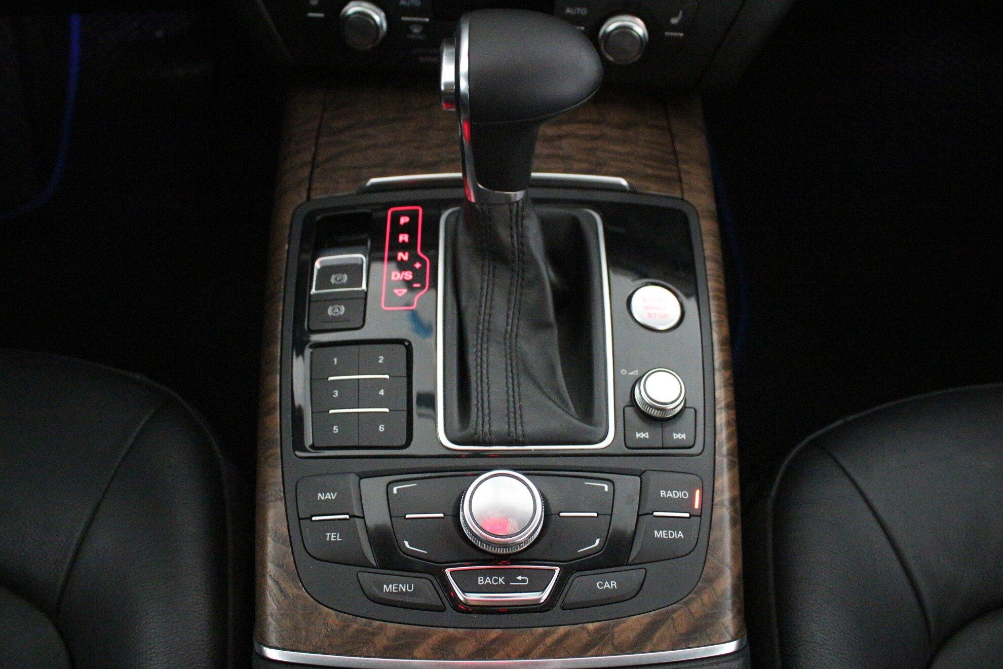 Audi A7 2012, черный