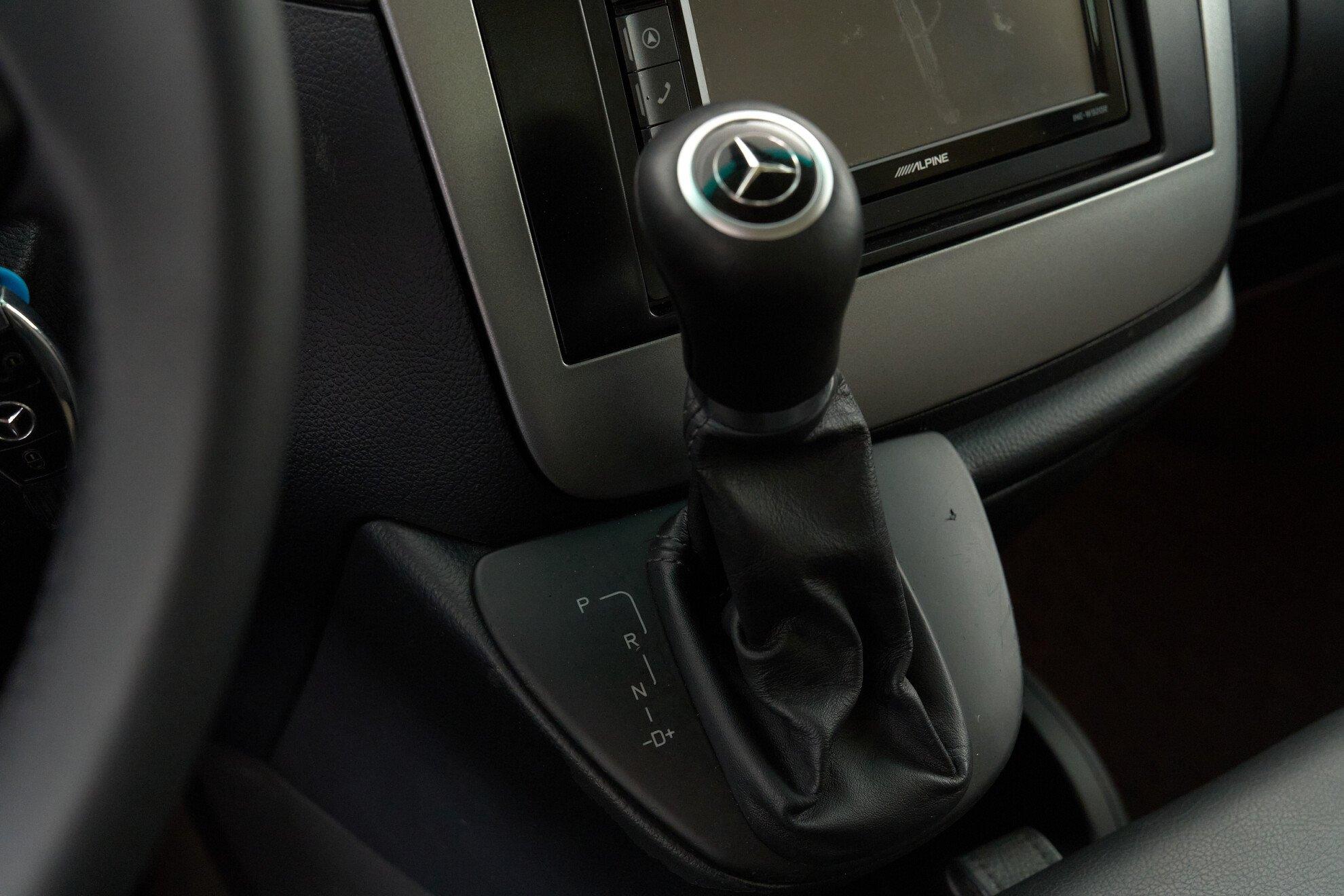 Mercedes-Benz Viano 2012, черный