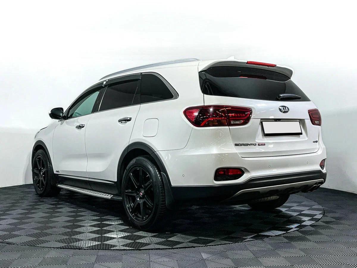 Kia Sorento 2018, белый
