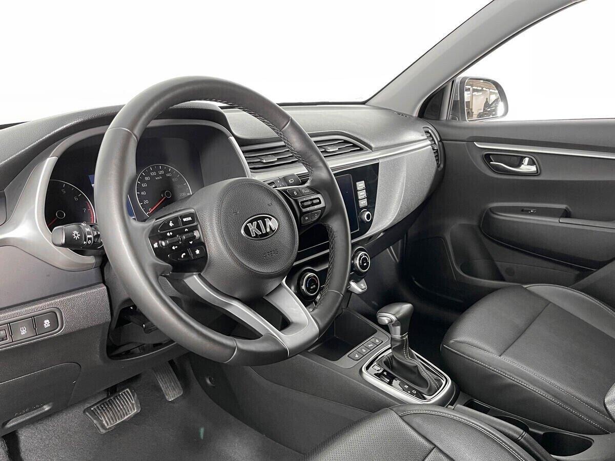 Kia Rio 2022, серый