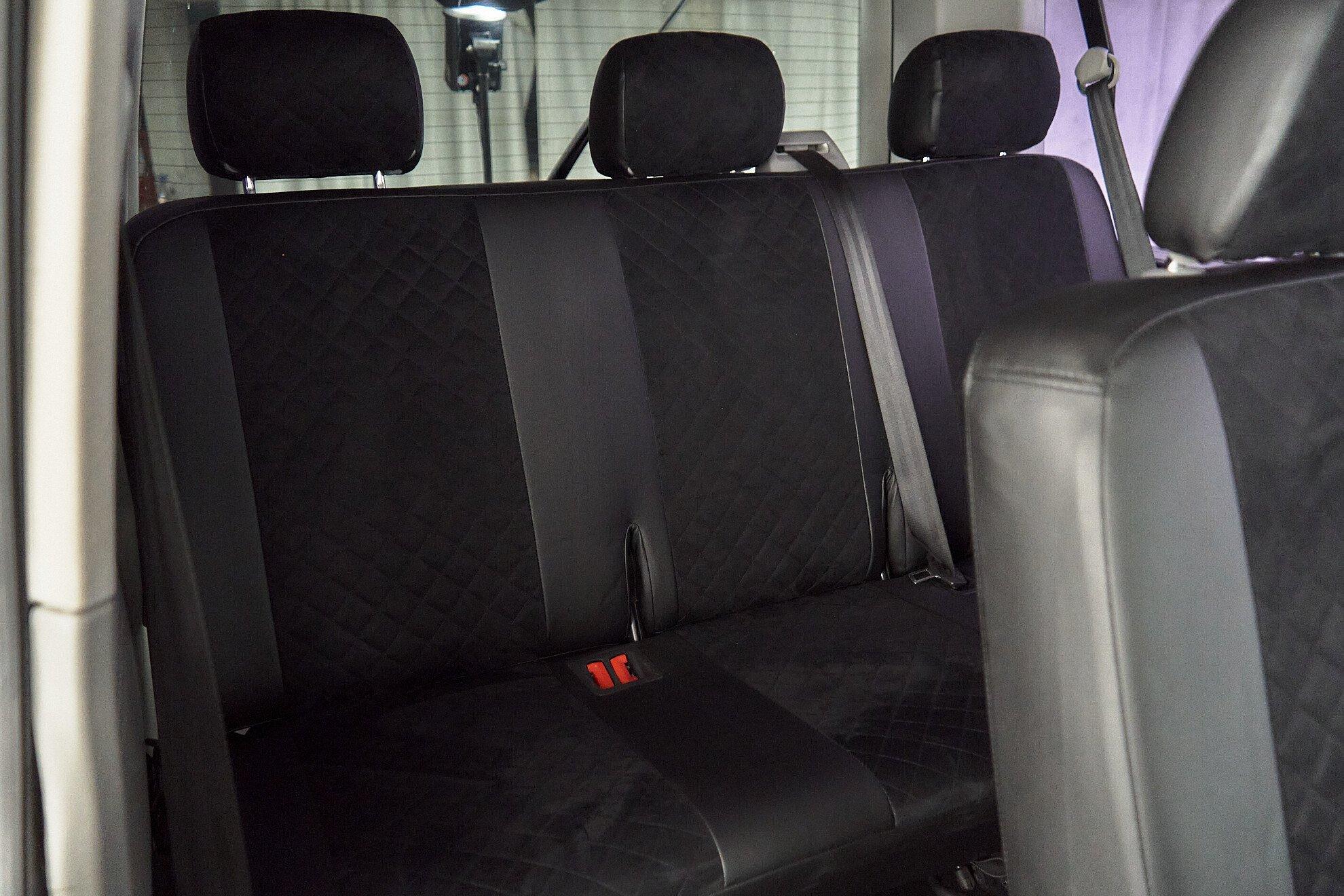 Volkswagen Caravelle 2011, черный