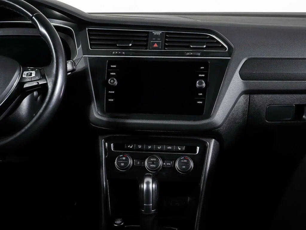 Volkswagen Tiguan 2019, синий