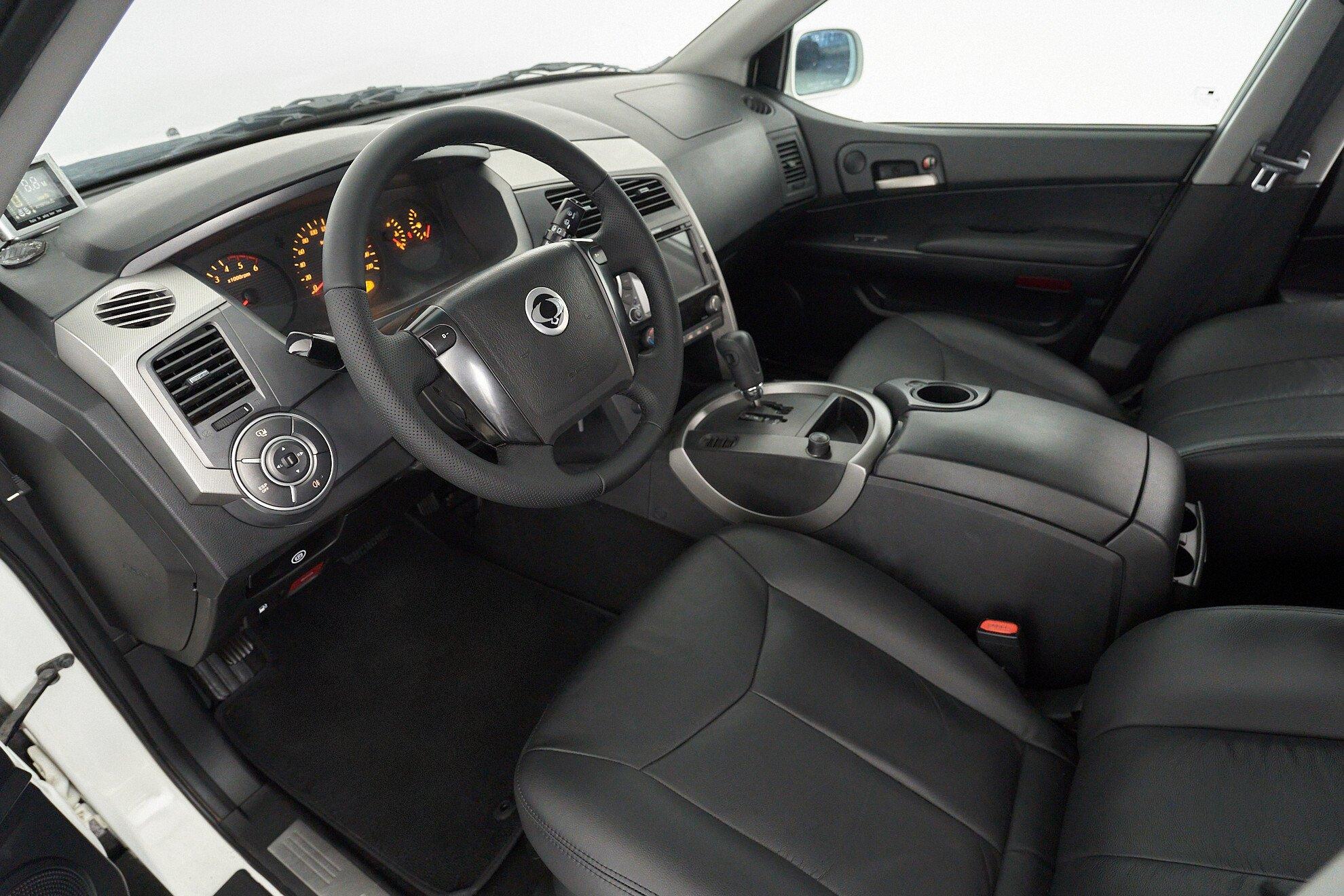 SsangYong Kyron 2013, белый