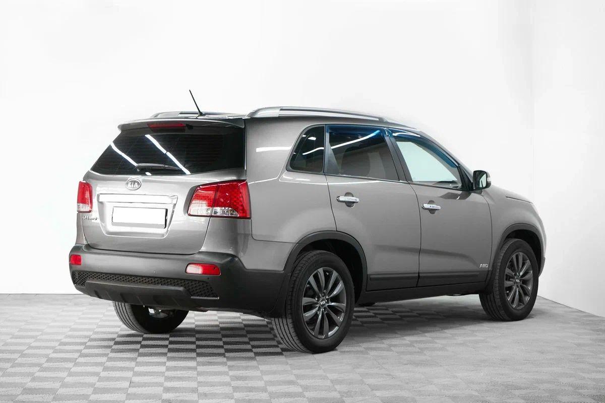 Kia Sorento 2012, серый