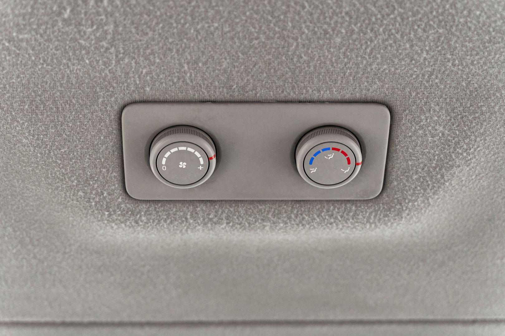 Hyundai Grand Starex 2011, серебряный