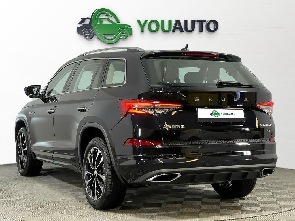 Skoda Kodiaq 2023, черный
