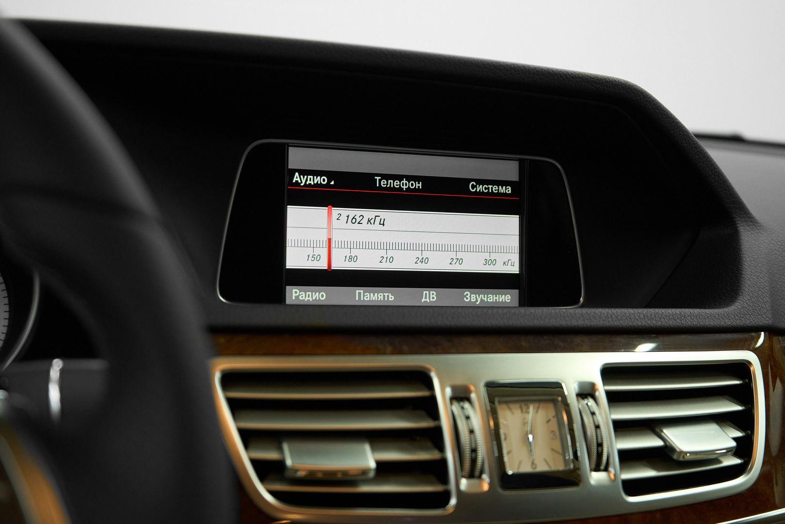 Mercedes-Benz E-Класс 2014, черный