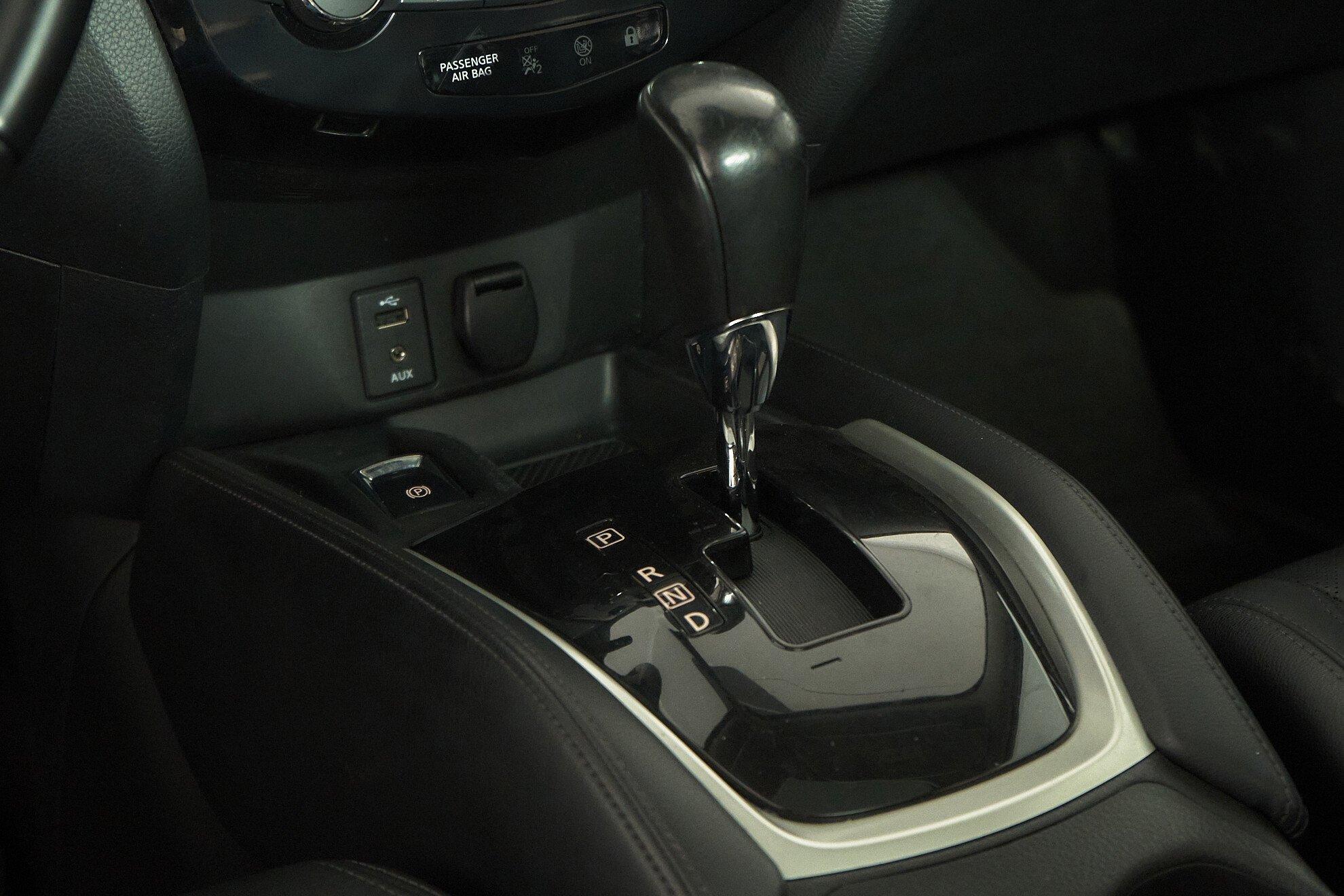 Nissan Qashqai 2018, синий