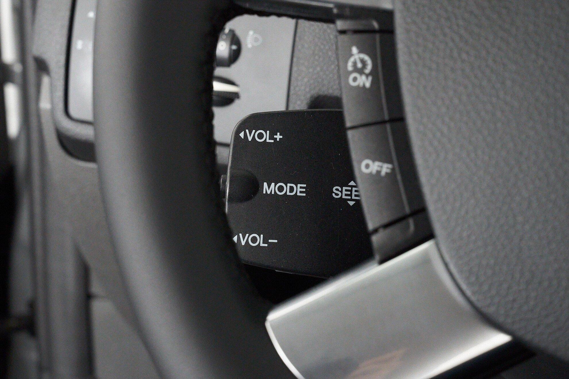 Ford Kuga 2012, серебряный