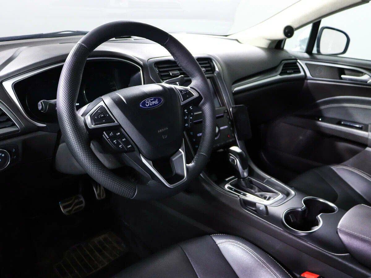 Ford Mondeo 2018, белый