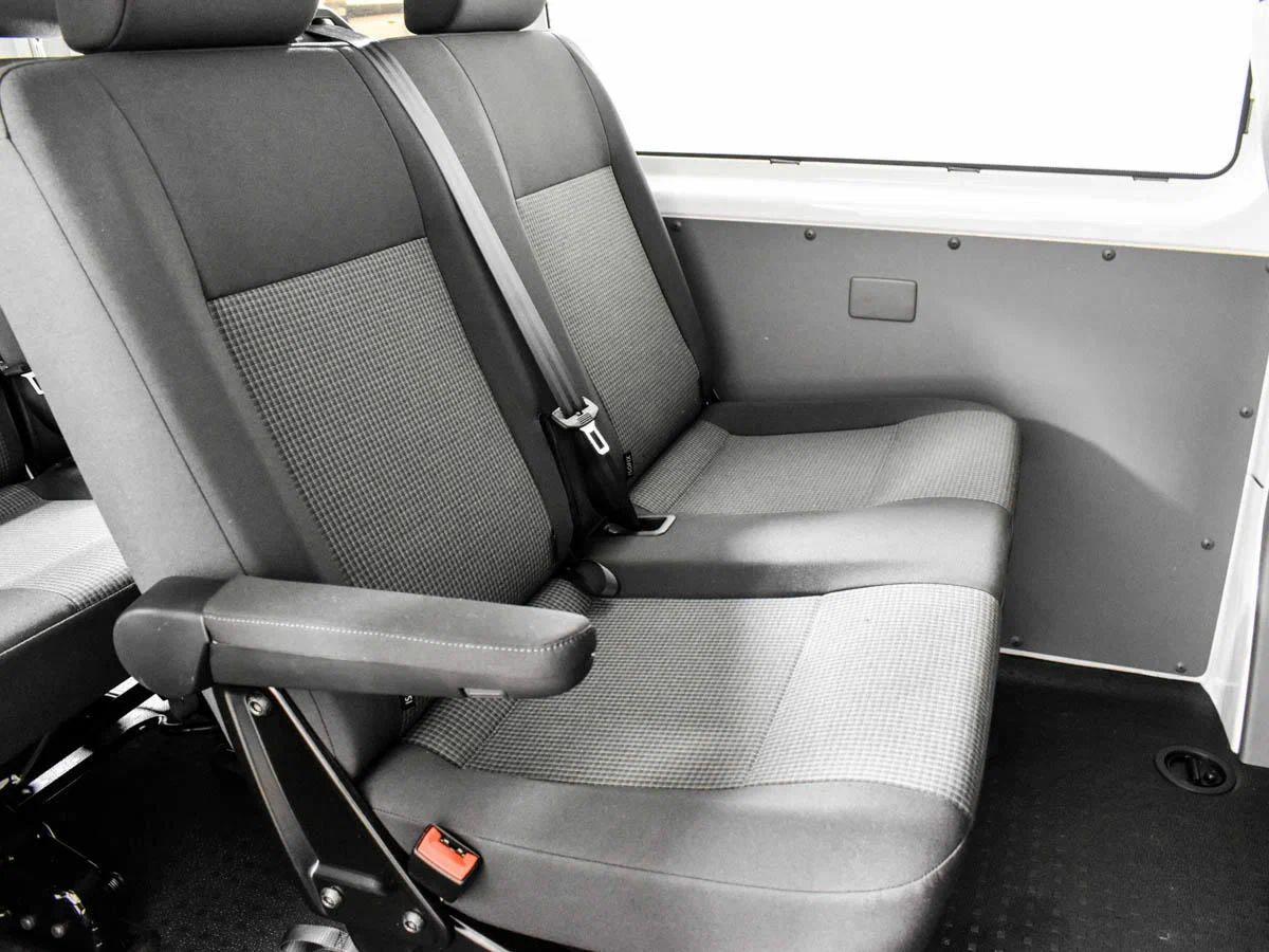 Volkswagen Transporter 2020, белый