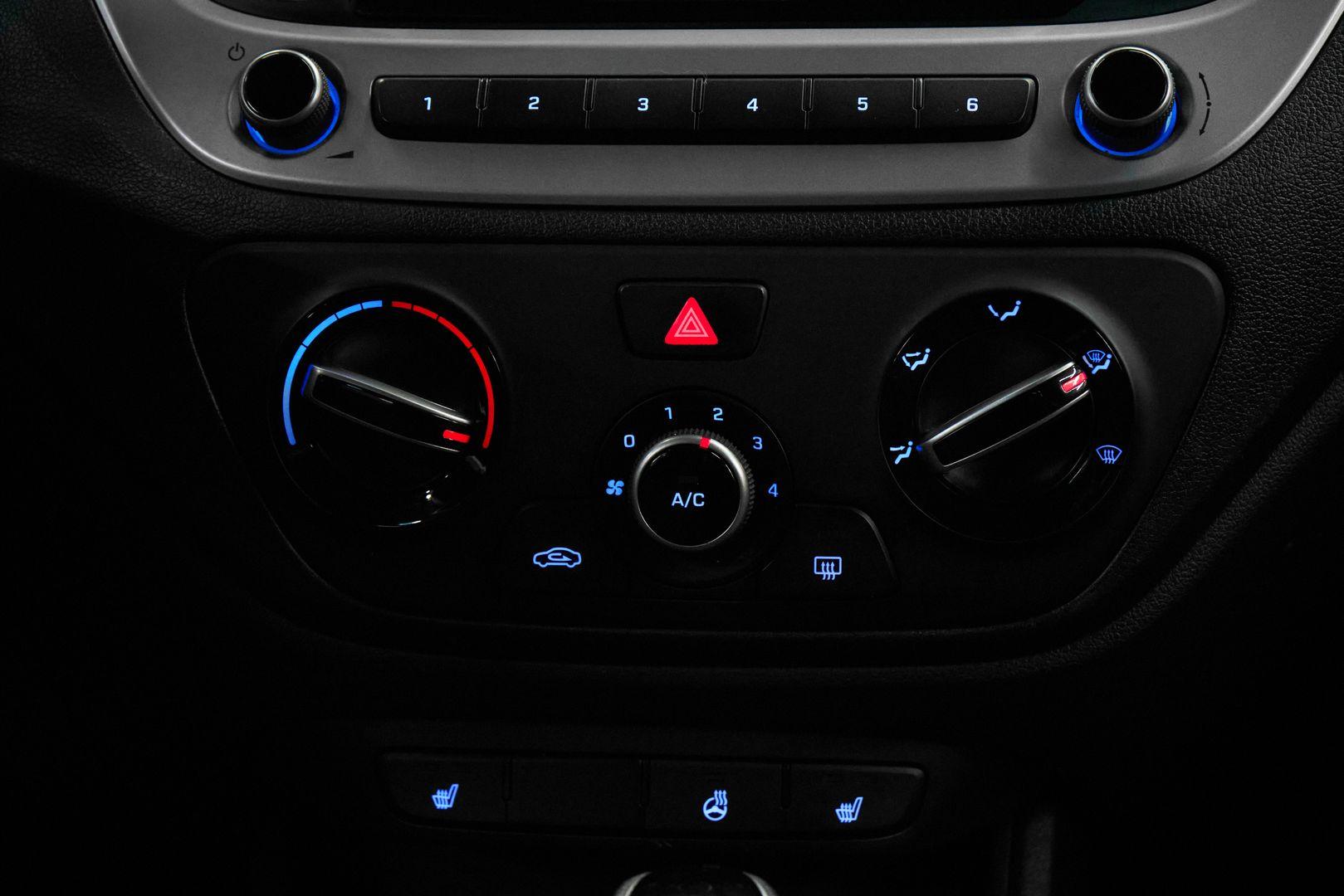 Hyundai Solaris 2019, серый
