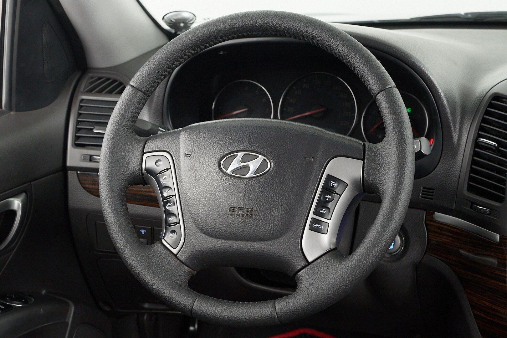 Hyundai Santa Fe 2011, черный