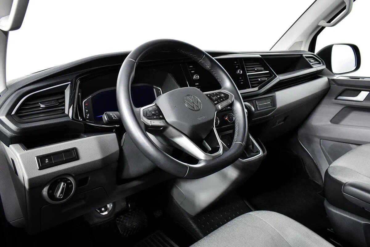 Volkswagen Transporter 2021, серый