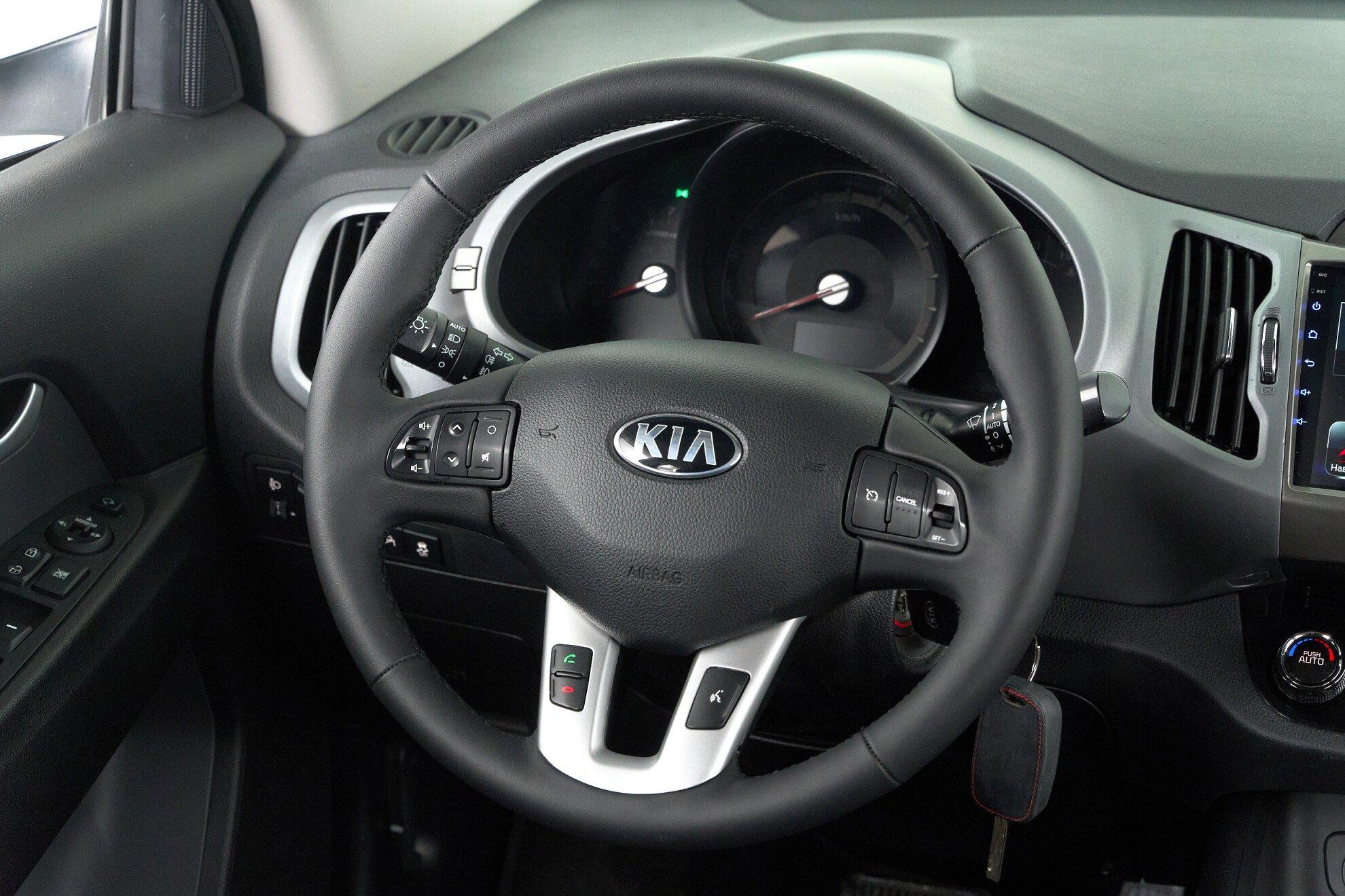 Kia Sportage 2015, белый