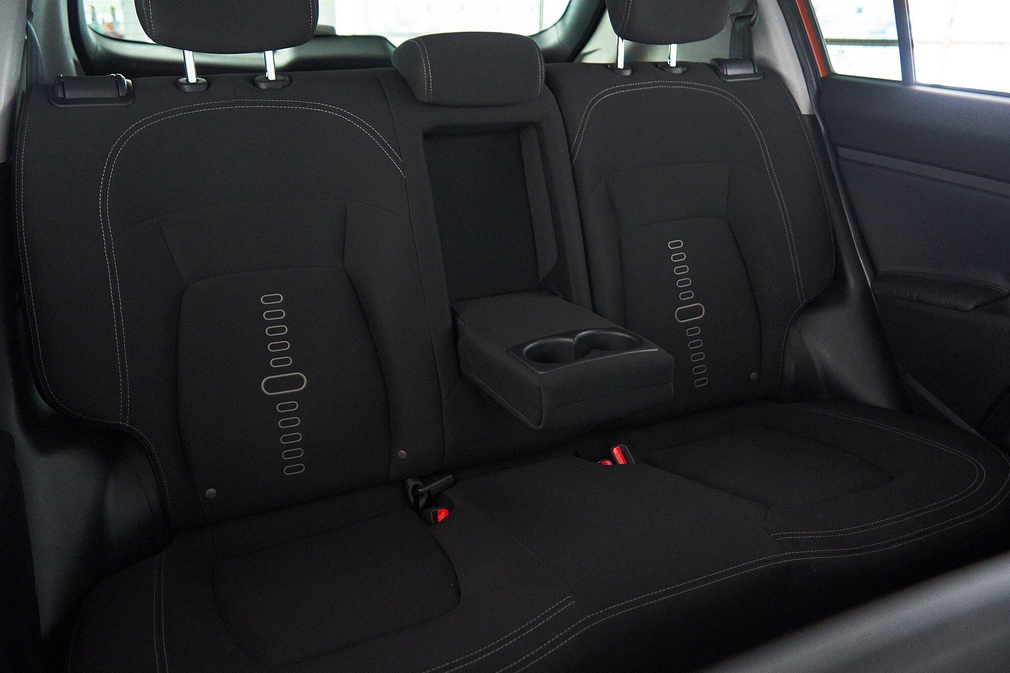Kia Sportage 2011, оранжевый