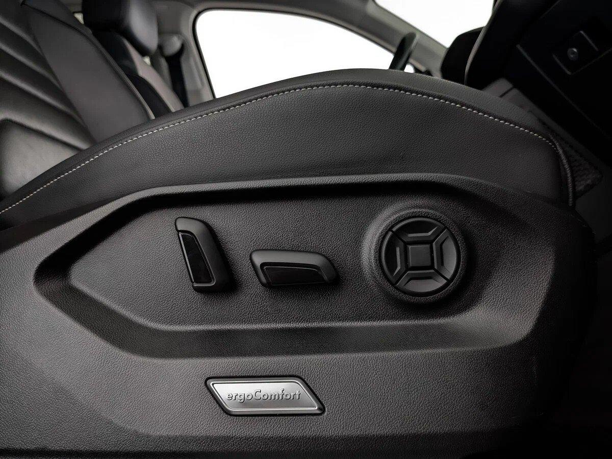 Volkswagen Touareg 2019, синий