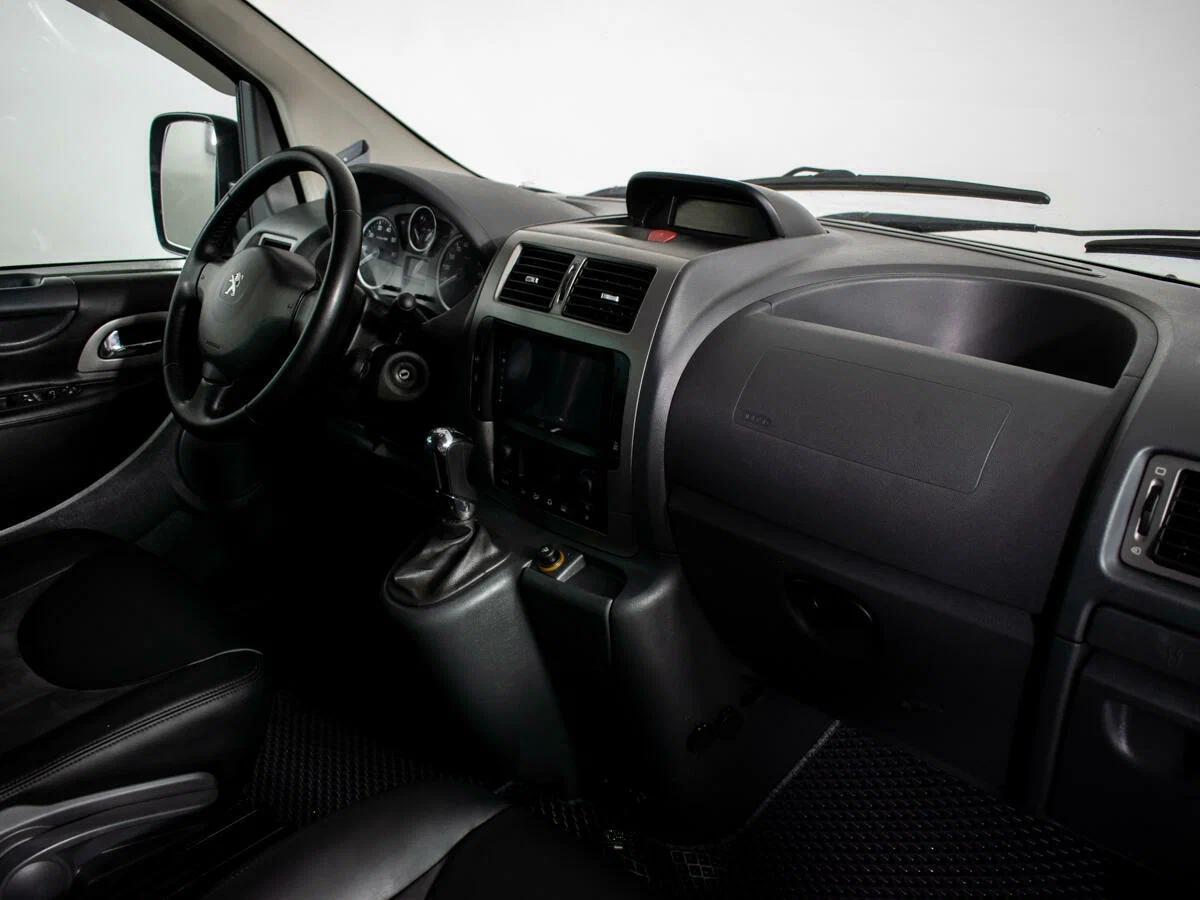 Peugeot Expert 2015, коричневый