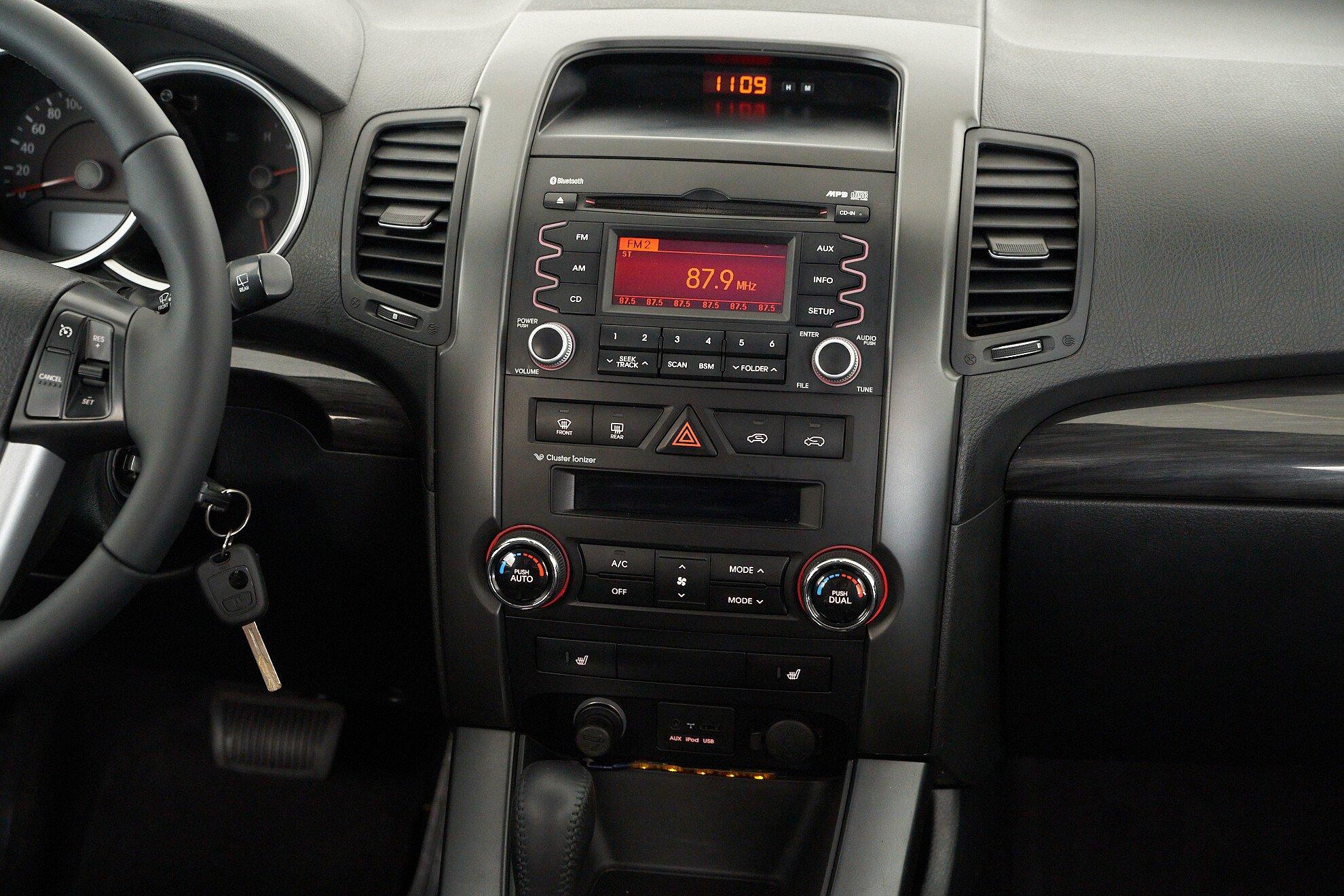 Kia Sorento 2010, серый