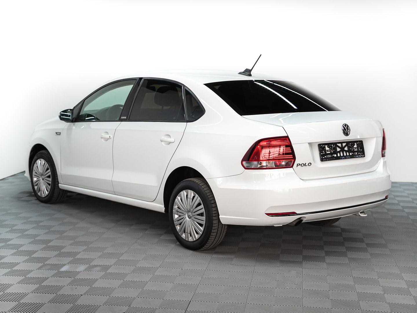Volkswagen Polo 2017, белый