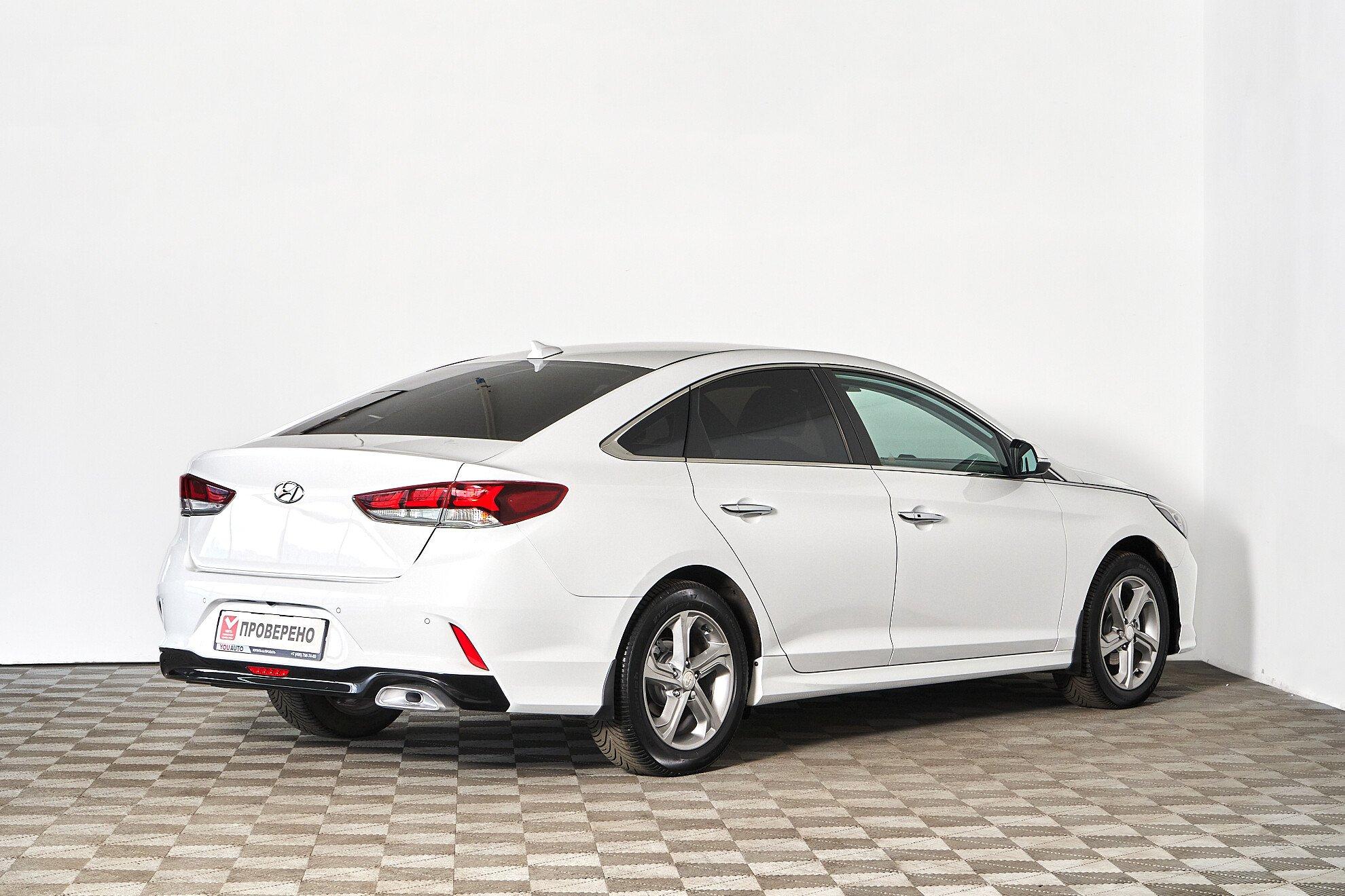 Hyundai Sonata 2018, белый
