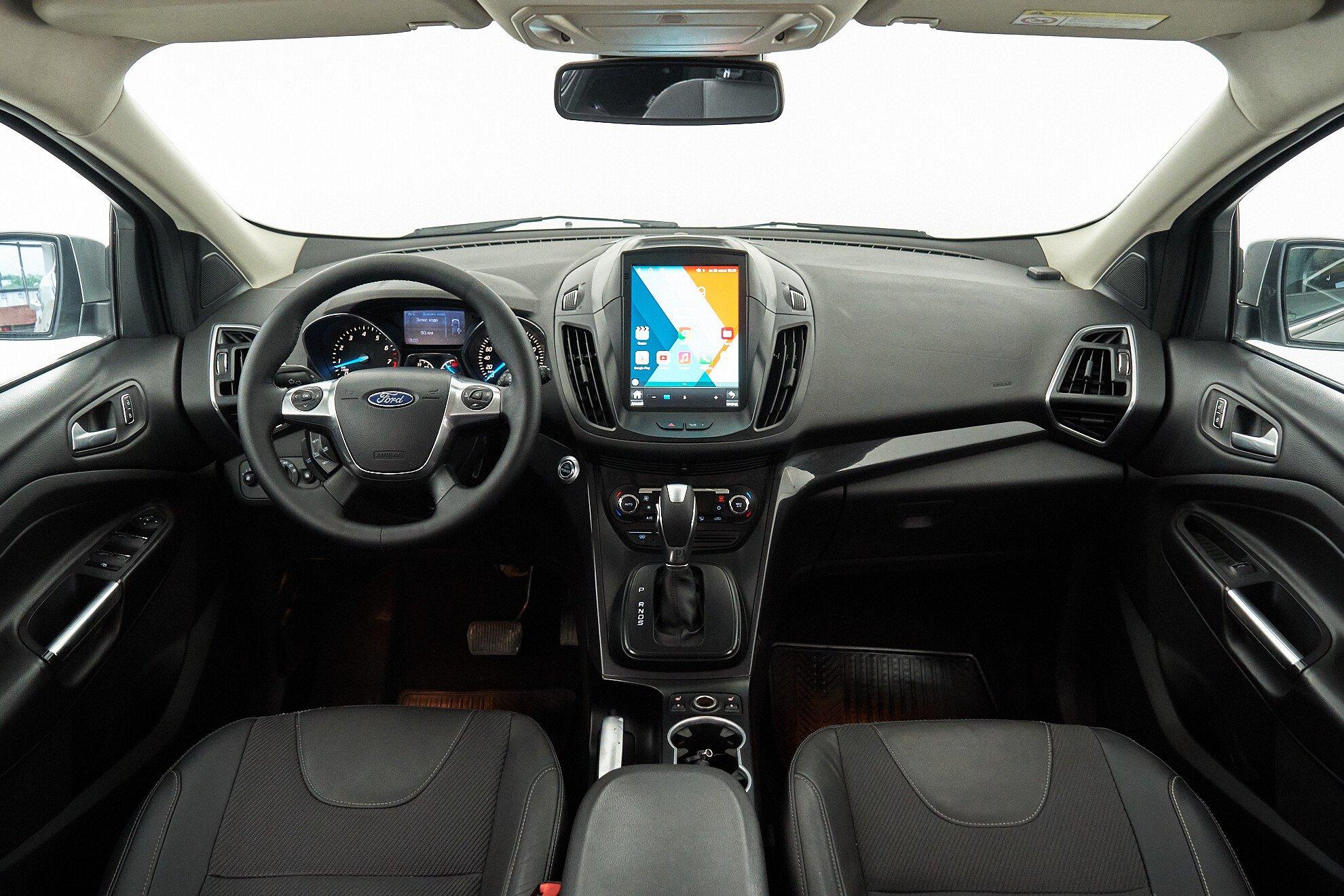 Ford Kuga 2014, серебряный