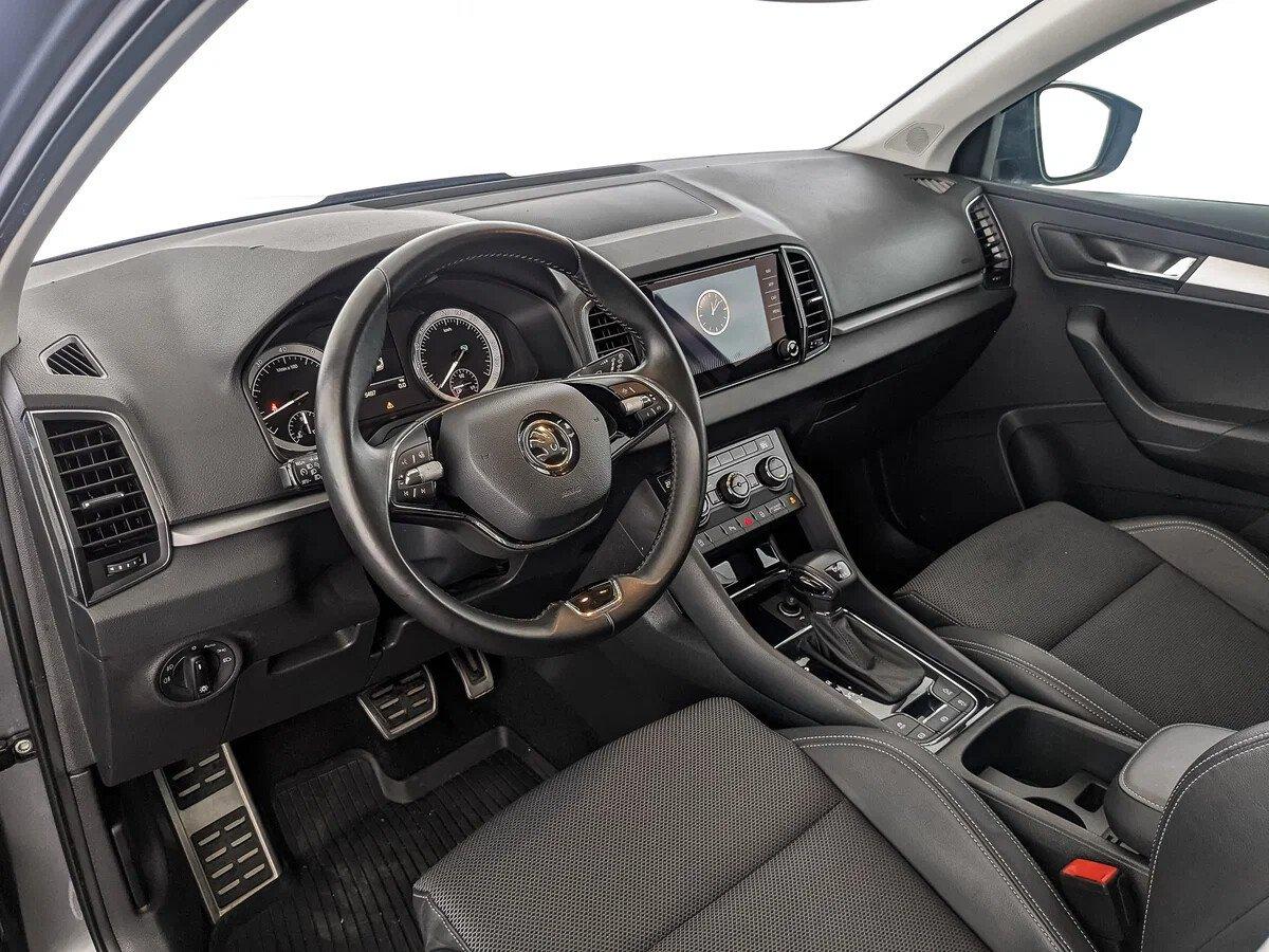 Skoda Karoq 2020, черный