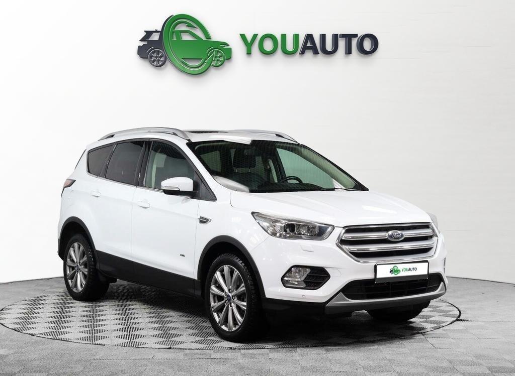 Ford Kuga 2019, белый